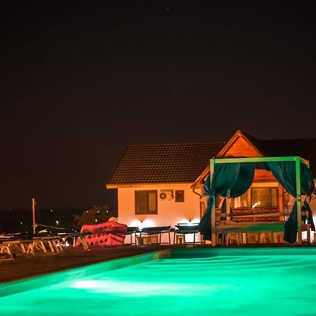 Relax Hotel Greci Luaran gambar