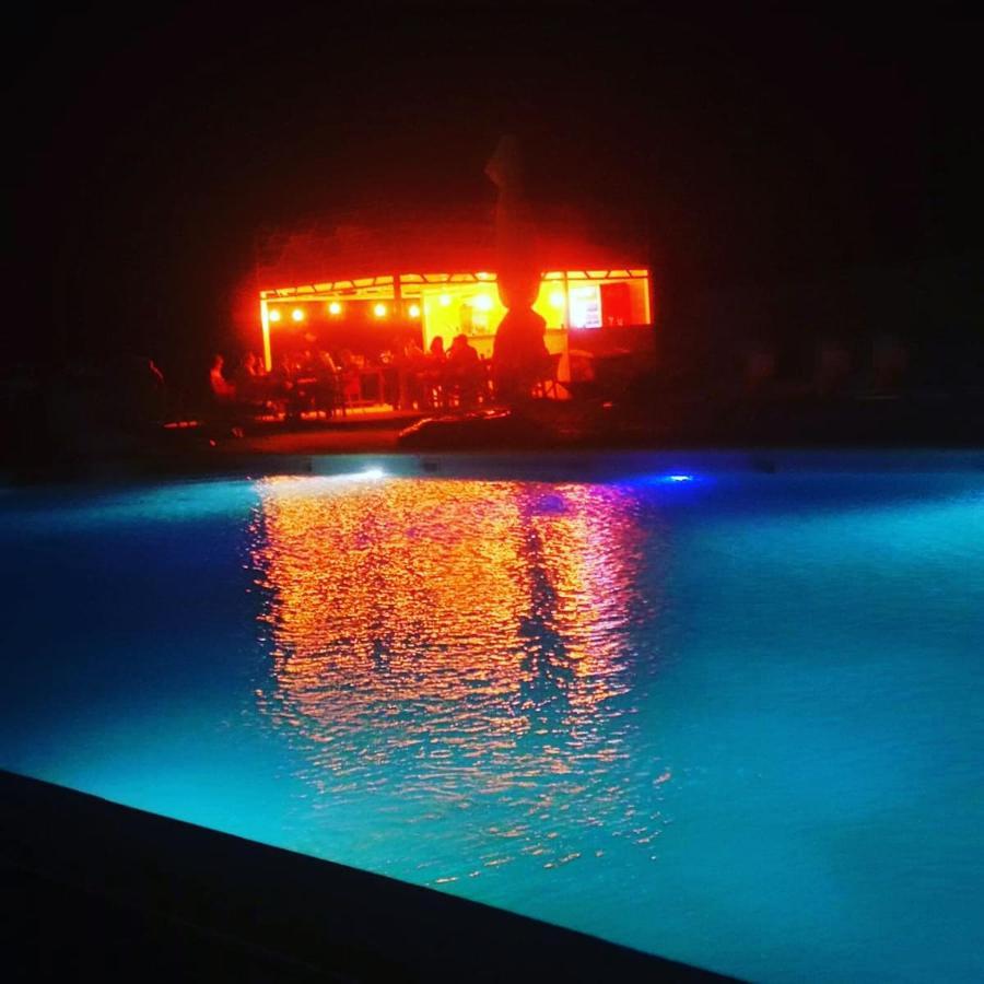 Relax Hotel Greci Luaran gambar
